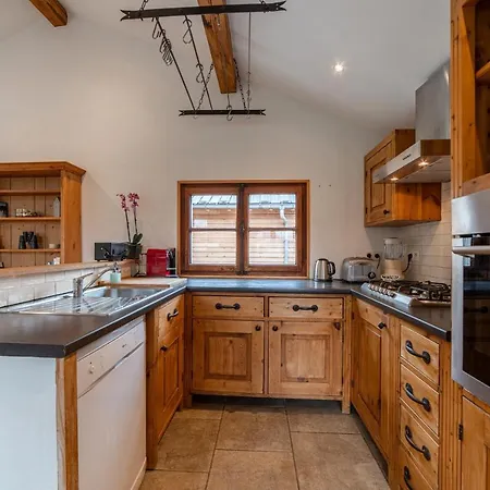 Calougeotte Private Chalet